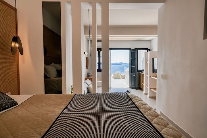 Room 36 of 190