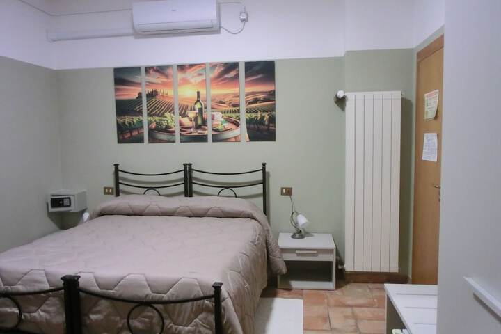 Room 37 of 98