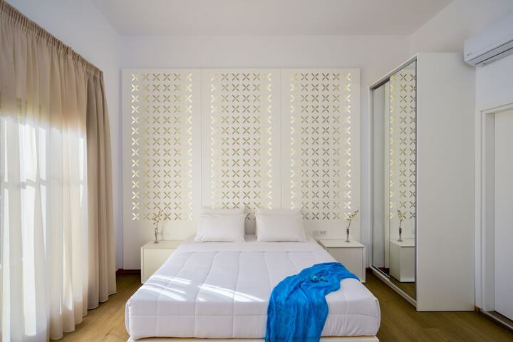 Room 5 of 29