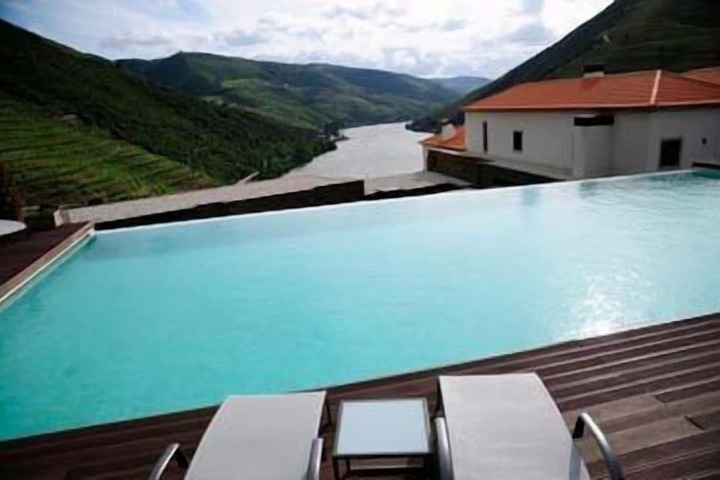 Pool 21 of 51