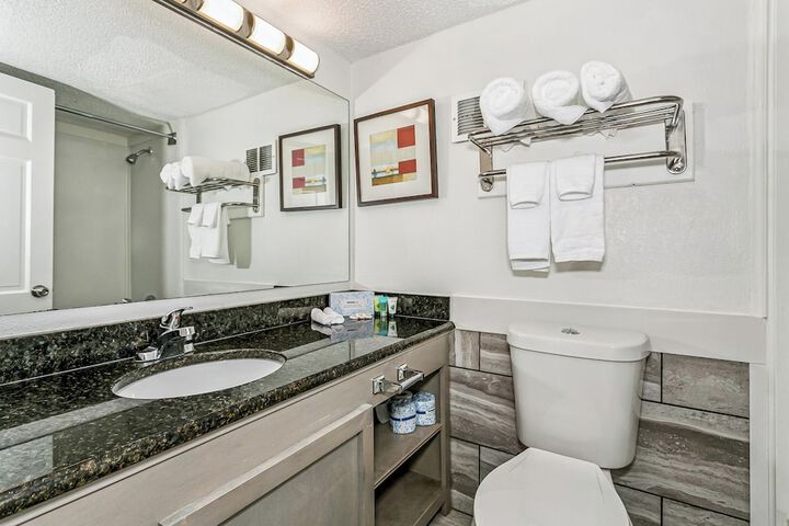 Room 71 of 124