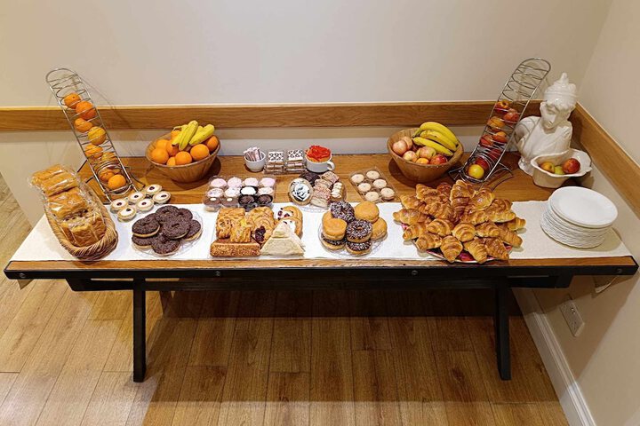 Breakfast/Coffee Service 265 of 283