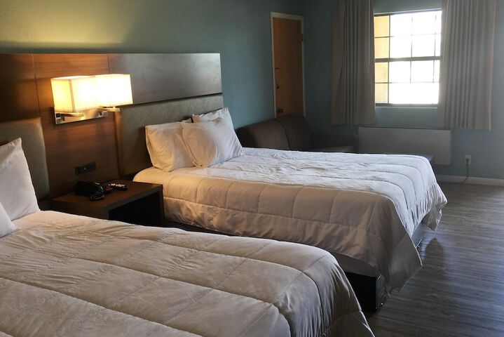 Room 14 of 42