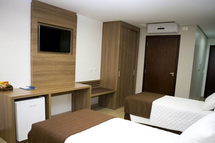 Room 27 of 67