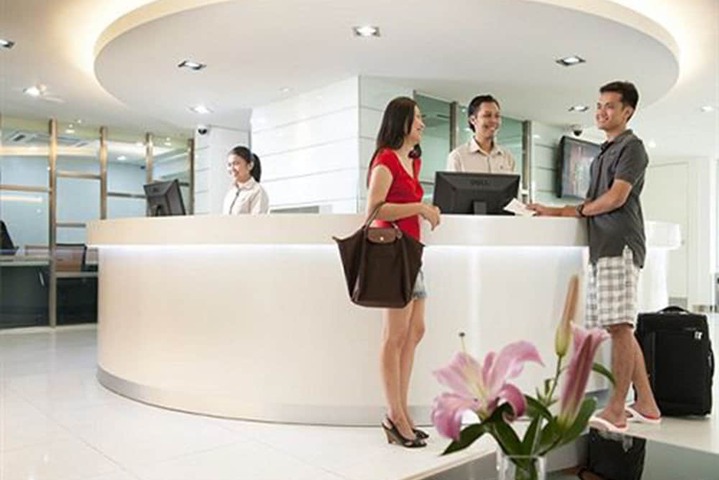 Entrance & Lobby