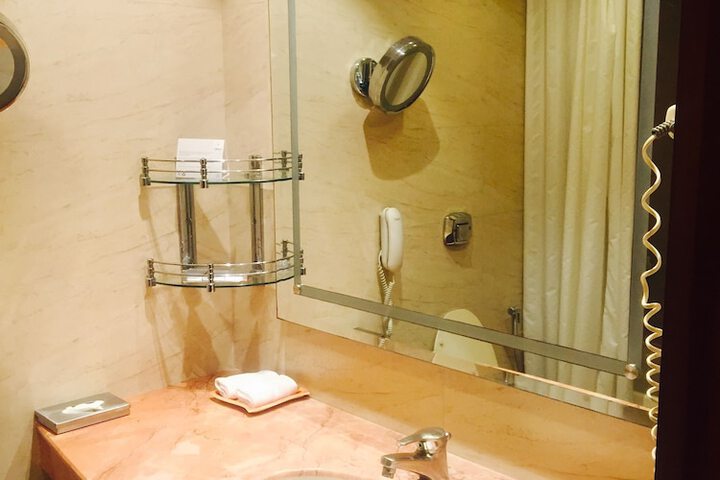 Clean Restrooms