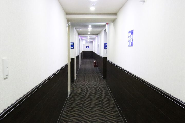 Ballroom/Hall 43 of 49