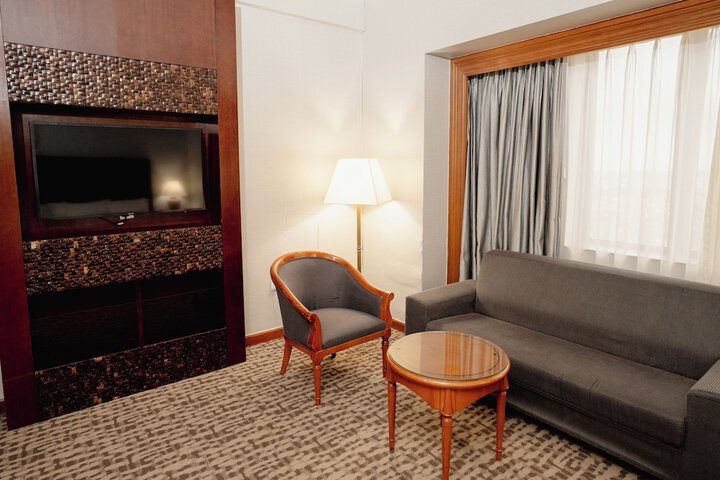 Room 13 of 66