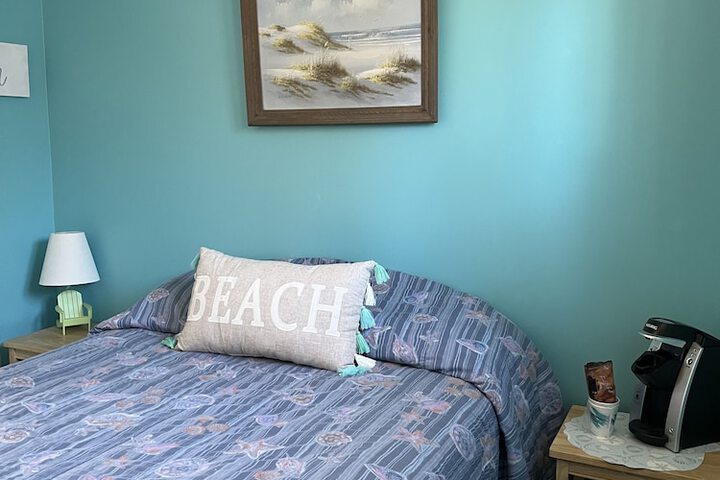 Room 6 of 35
