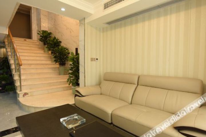 Hotel Interior 22 of 49