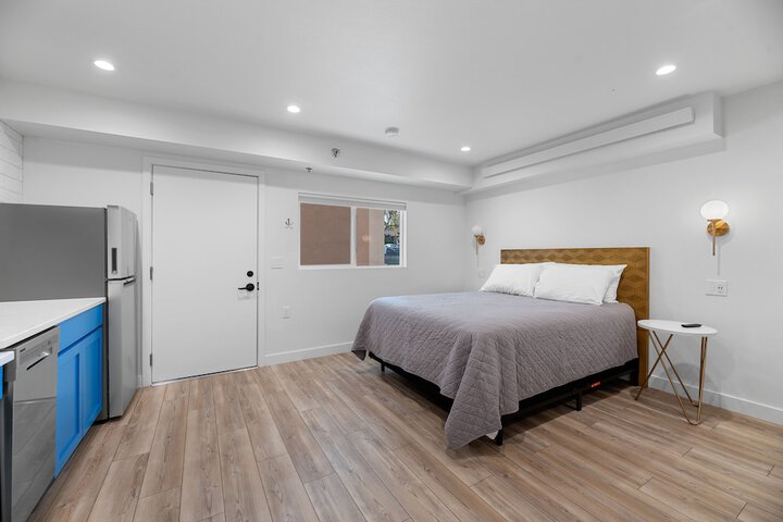 Room 11 of 35