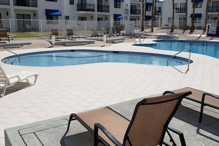 Pool 44 of 113