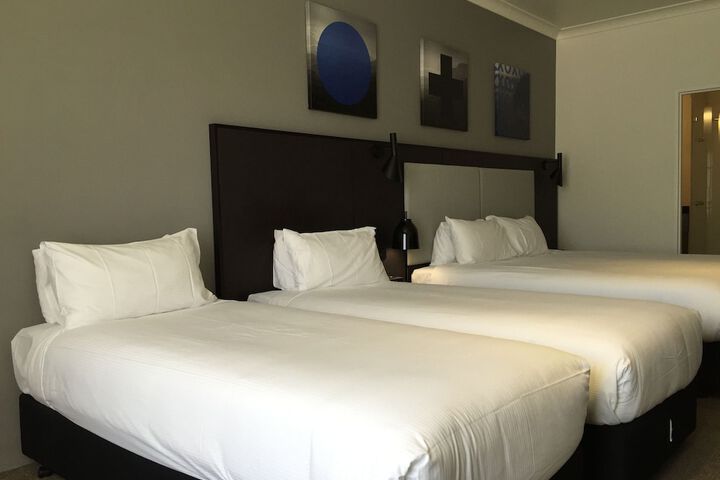 Room 4 of 29