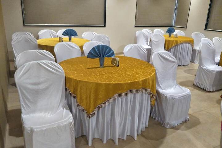 Ballroom/Hall 42 of 52