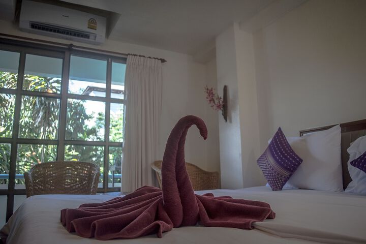 Room 15 of 38