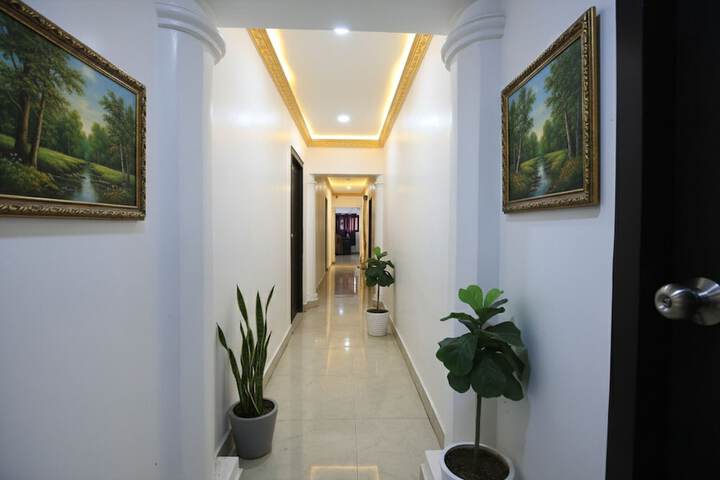 Hotel Interior 6 of 33
