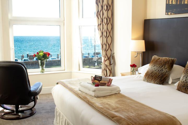 Ellan Vannin Hotel in Douglas