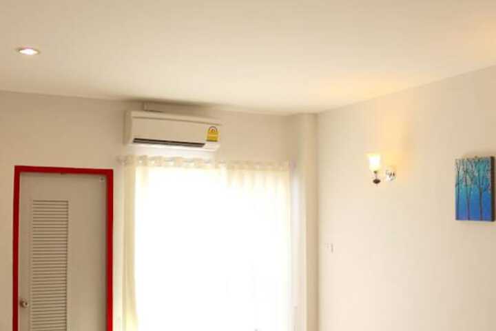 Room 22 of 53