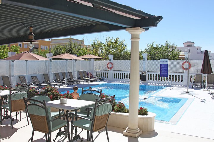 Pool 27 of 43