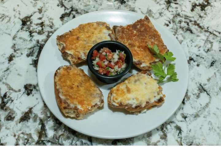 Dining 82 of 91