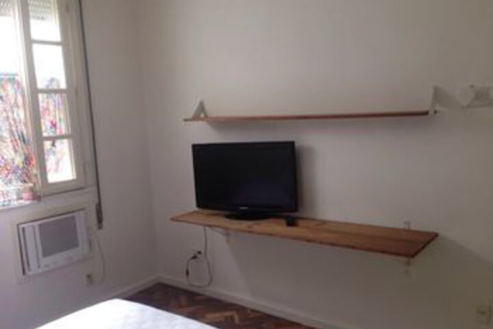 Room 4 of 13
