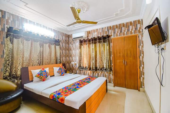 Room 15 of 27