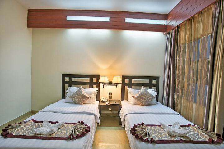 Room 7 of 36