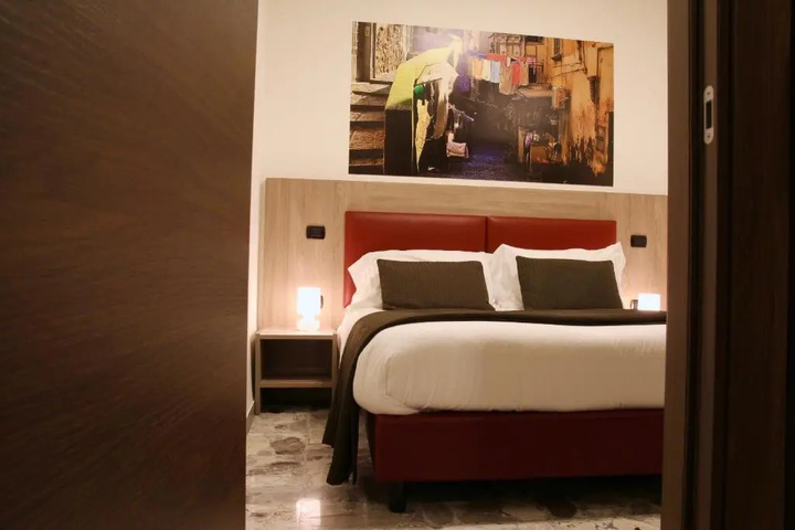 Room 2 of 23