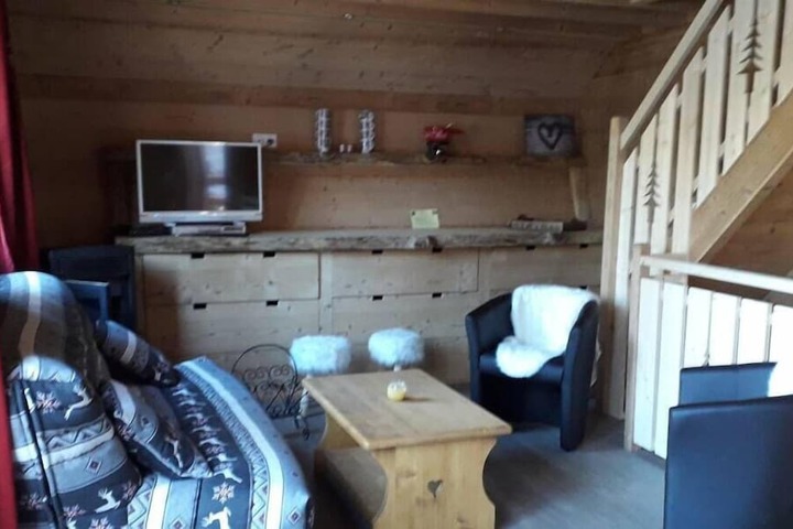 Room 5 of 38