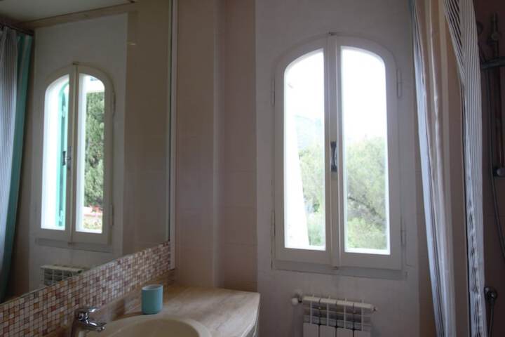 Room 19 of 32