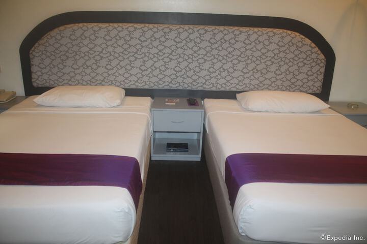 Room 18 of 43