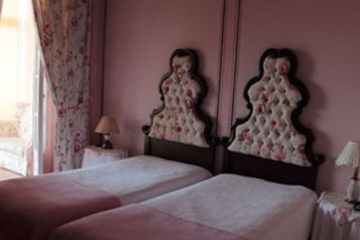 Room 34 of 60