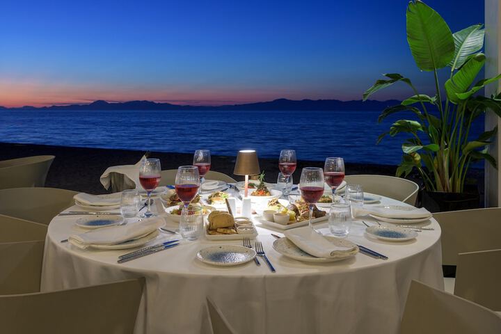 Dining 142 of 154