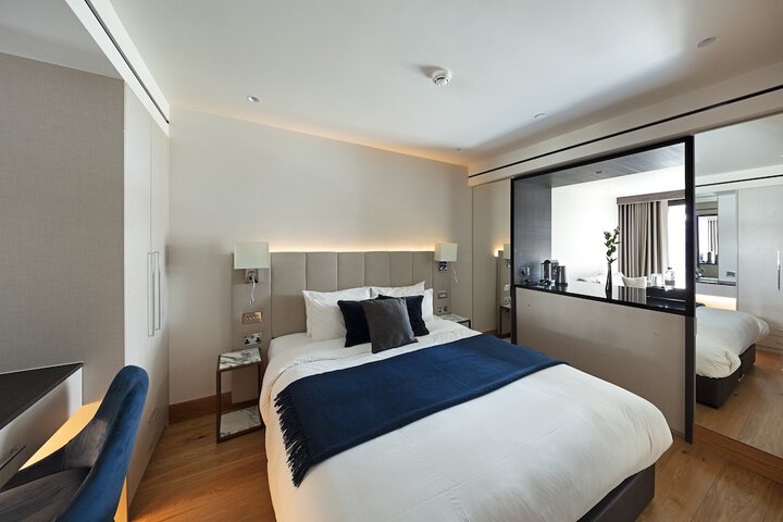 Room 14 of 70