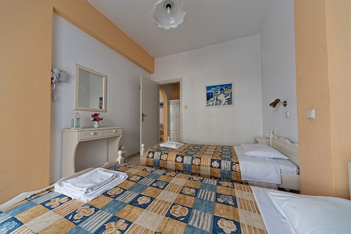 Room 9 of 39