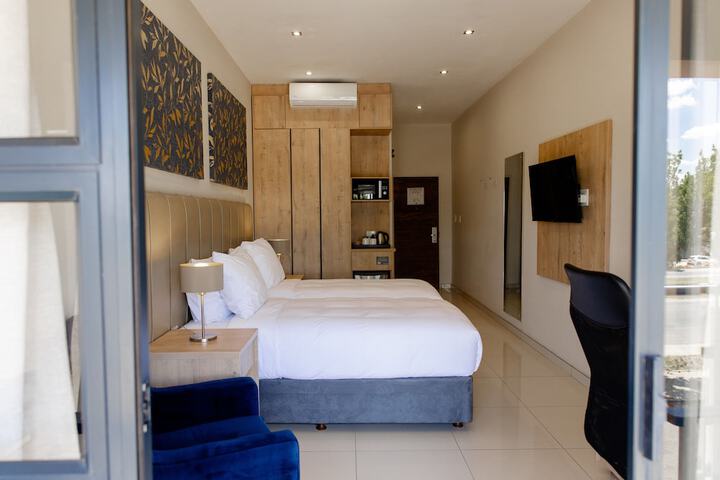 Room 18 of 39