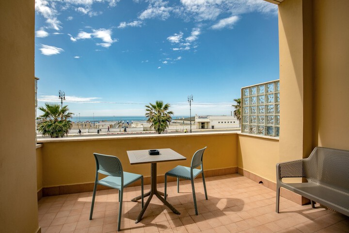 Terrace/Patio 37 of 72