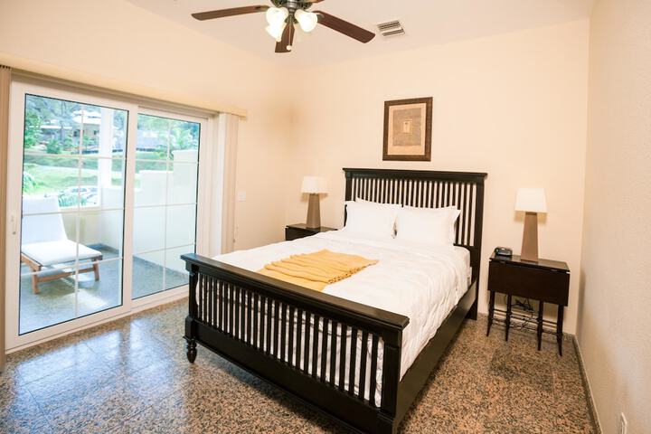 Room 5 of 28
