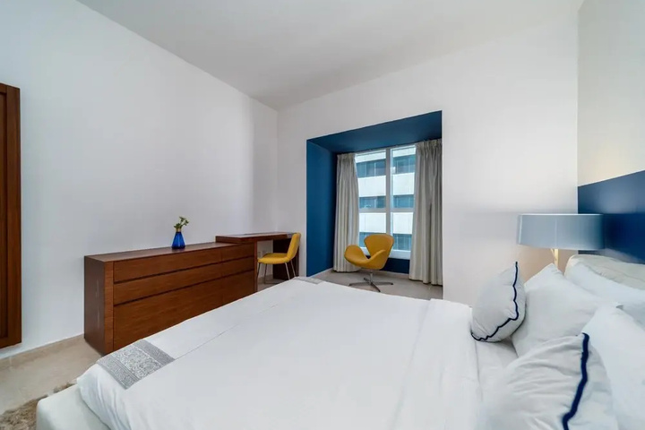 Room 2 of 11