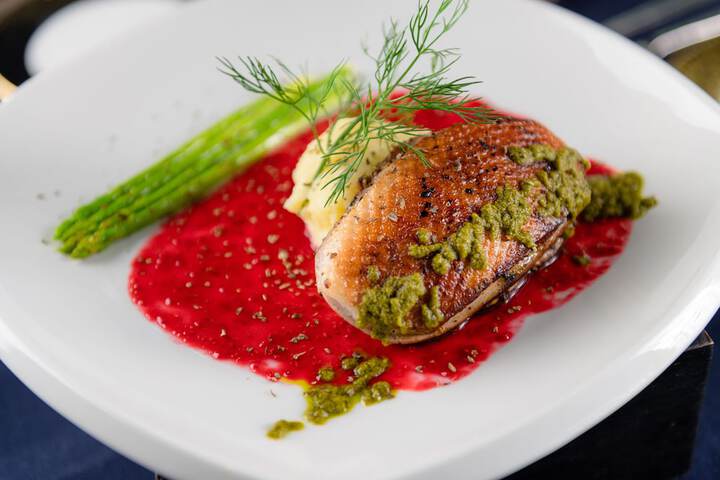 Dining 77 of 147