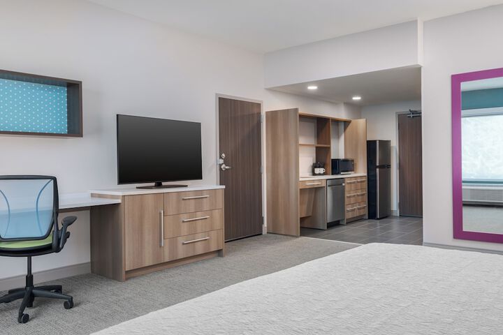 Room 9 of 19