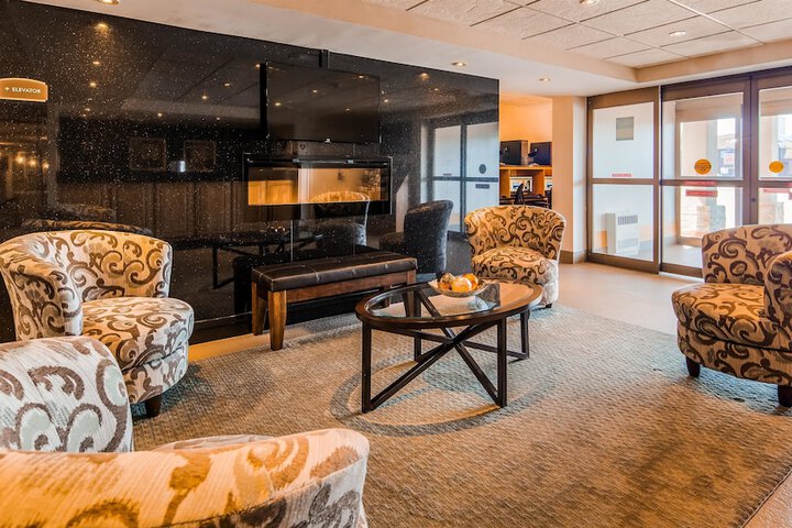 Lobby Entry