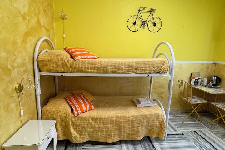 Room 76 of 140