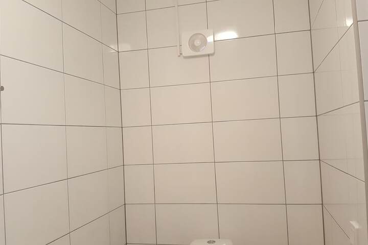 Room 13 of 36