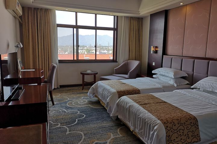 Room 14 of 30