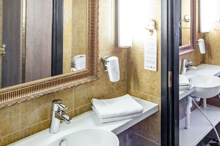 Bath Photo
