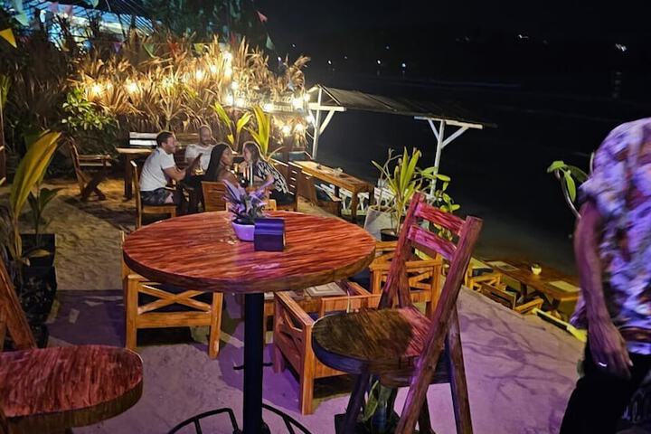 Dining 87 of 99