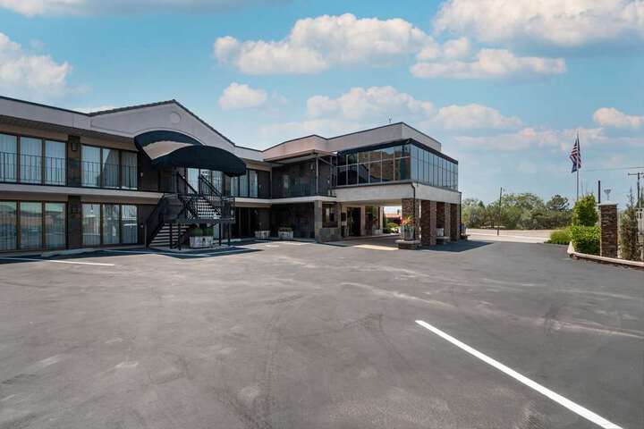 Hotel Entry