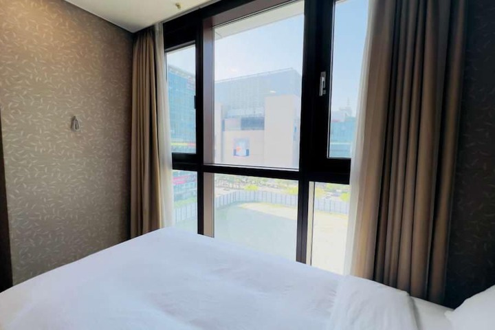 Room 67 of 86