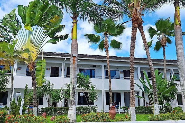 Hotel Exterior 15 of 18